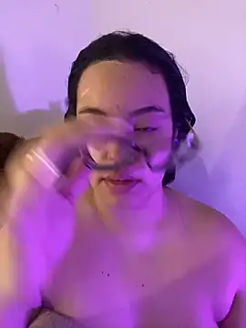 Emily Taylor2 online show from October 16, 1:52 am