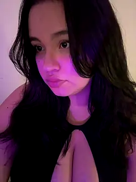 Emily Taylor2 online show from January 6, 2:04 am