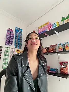 Camilla Miller01 online show from March 10, 8:35 pm