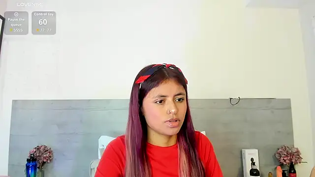 sunnyWhitee online show from May 25, 7:46 pm
