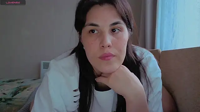 ErikaaGolds online show from May 6, 2:32 pm