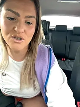 Charleigh xx online show from November 19, 12:38 pm