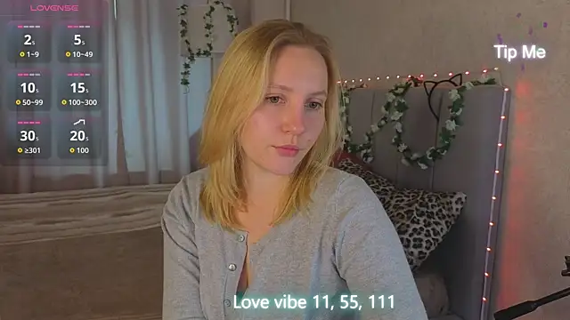 Anna Chelsea online show from May 13, 1:11 am
