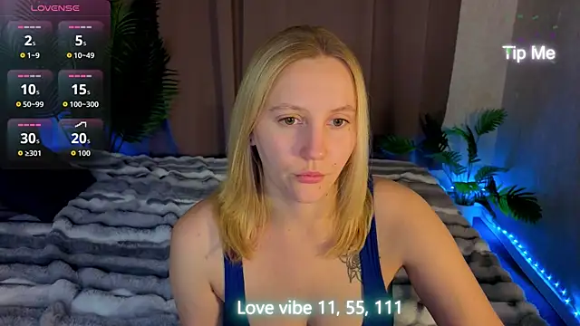 Anna Chelsea online show from May 18, 1:04 am