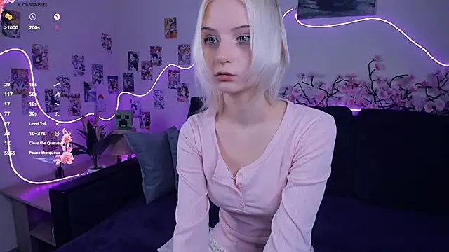 Megan--chan online show from November 20, 7:26 pm