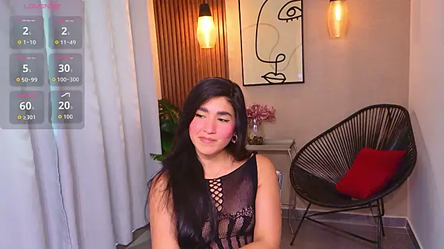 Lia Mar  online show from May 13, 6:35 pm