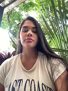 BellaLeclair online show from October 29, 7:49 pm