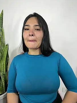 meli  brown online show from May 7, 10:13 pm
