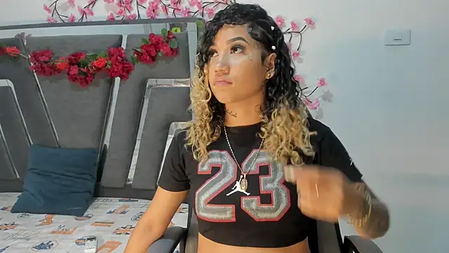 ManelykGonzalez online show from September 19, 8:08 pm