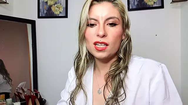 brianna smoke online show from October 23, 8:15 pm