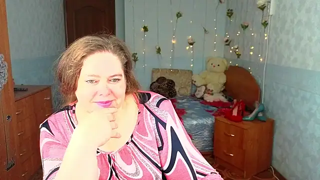 Audrey Aura online show from October 18, 6:38 am