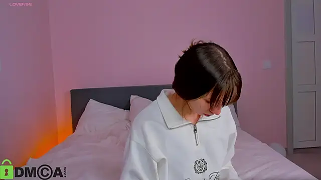 Lisbeth  Salander online show from November 21, 2:46 am