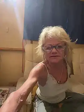 ladyboatlady online show from May 27, 9:23 pm