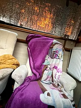 ladyboatlady online show from March 10, 6:39 am