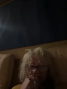 ladyboatlady online show from May 19, 10:17 pm