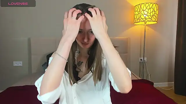 cutienaughtygirl online show from May 13, 7:14 am