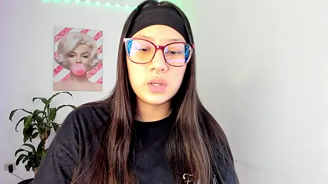 rouse red online show from October 15, 3:47 pm