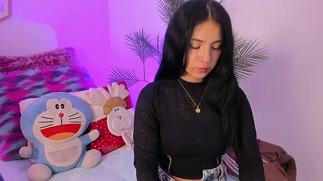 Hadid Jimenez  online show from January 7, 8:01 pm