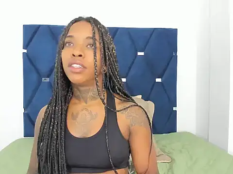 Pauline Fox online show from October 18, 2:25 am