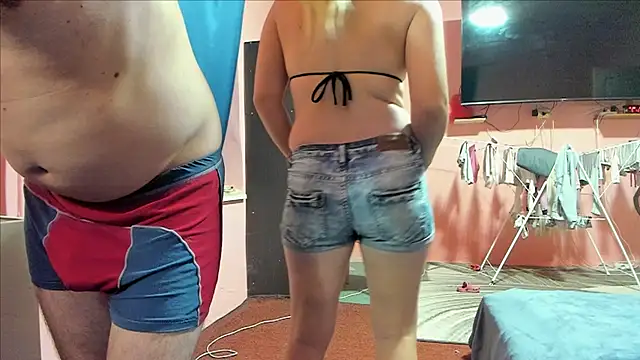 vickymike online show from October 22, 7:13 am