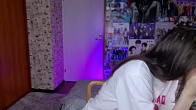 LucyRose3 online show from December 1, 2:09 pm