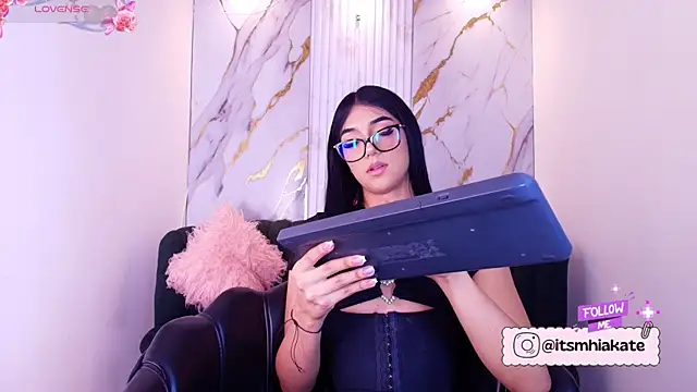 Mhiaa Sweet online show from May 18, 12:11 pm
