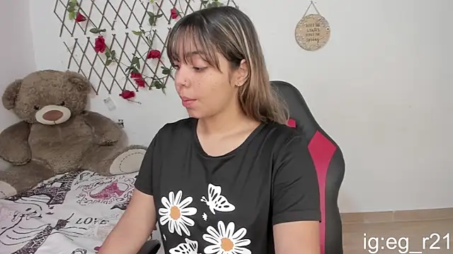 emma grays2 online show from December 3, 6:38 am