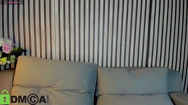 Casey Sweeet online show from October 21, 4:00 pm