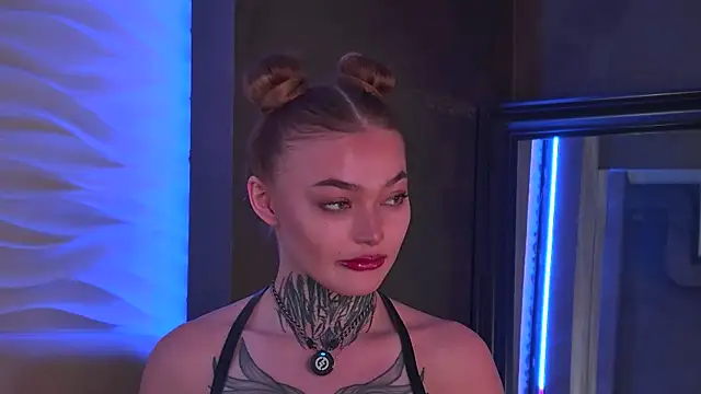 AriWild online show from April 7, 5:09 am