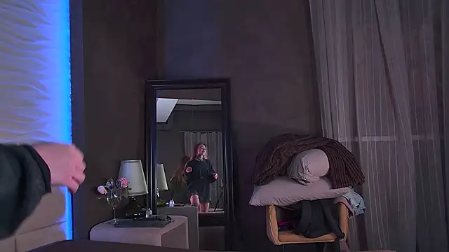 AriWild online show from April 3, 5:05 am