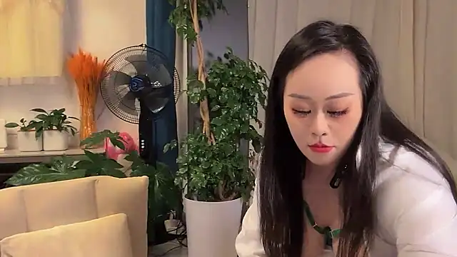 B-Yaya online show from May 5, 11:57 am