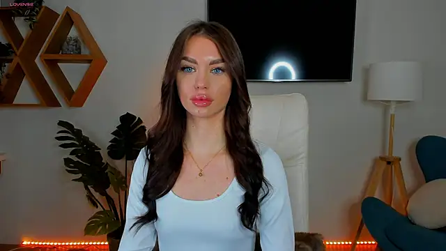 Cherry   Kiss online show from February 6, 10:40 am