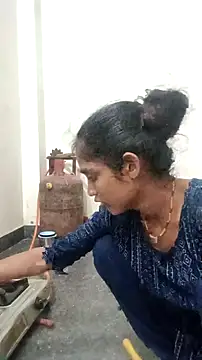 Guriya0076 online show from November 6, 12:55 pm