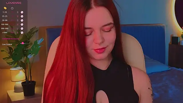 BellaDevile  online show from October 10, 7:46 am