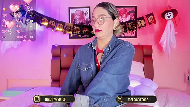 MelanyVegas online show from October 28, 9:59 am