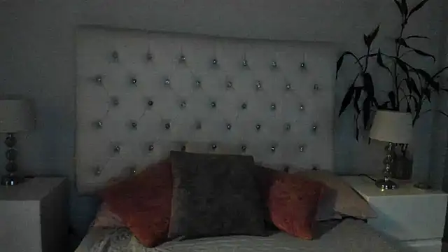 Danielaa Soto online show from September 27, 4:47 pm