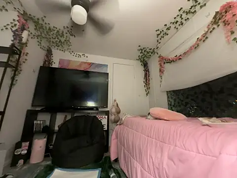 moan4mona online show from April 29, 2:37 am