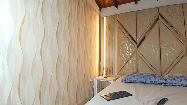 Hotcouple 222 online show from April 6, 1:12 pm