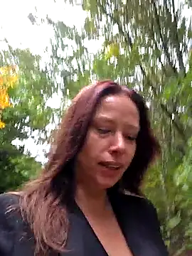 littleladyshelly online show from October 11, 10:20 am