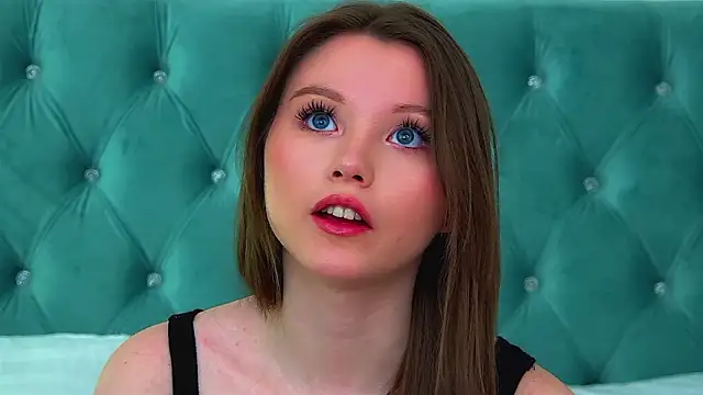 KeiraAsti online show from March 5, 6:26 pm