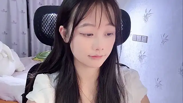 puppy-999 online show from May 22, 1:09 pm
