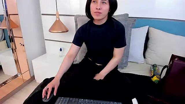 Ashkoreh online show from May 13, 11:10 pm