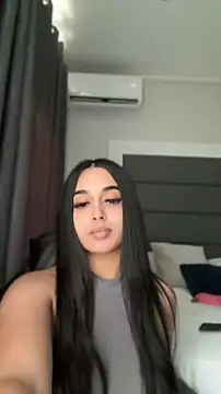 LilMisIndianx online show from May 20, 12:46 pm