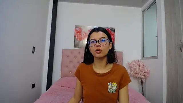 pinky f00x online show from November 29, 8:13 pm