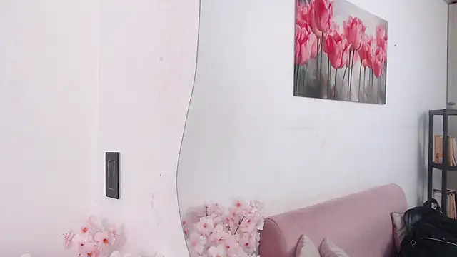 pinky f00x online show from May 8, 7:38 pm