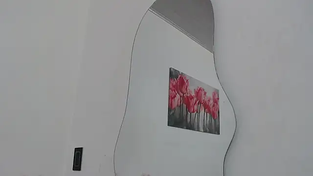 pinky f00x online show from March 25, 7:28 pm