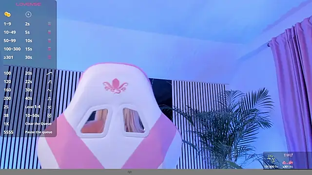 daisyblushh online show from October 18, 4:21 pm