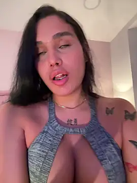Bella  Wood online show from May 13, 9:09 pm