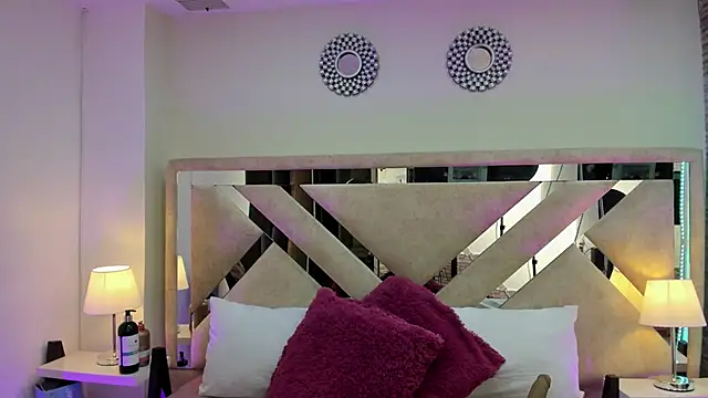 ximena vasquez8 online show from March 20, 4:06 am