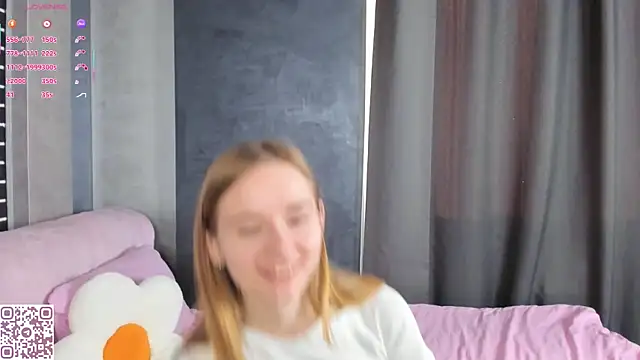 ElvinaRose online show from October 20, 3:42 am